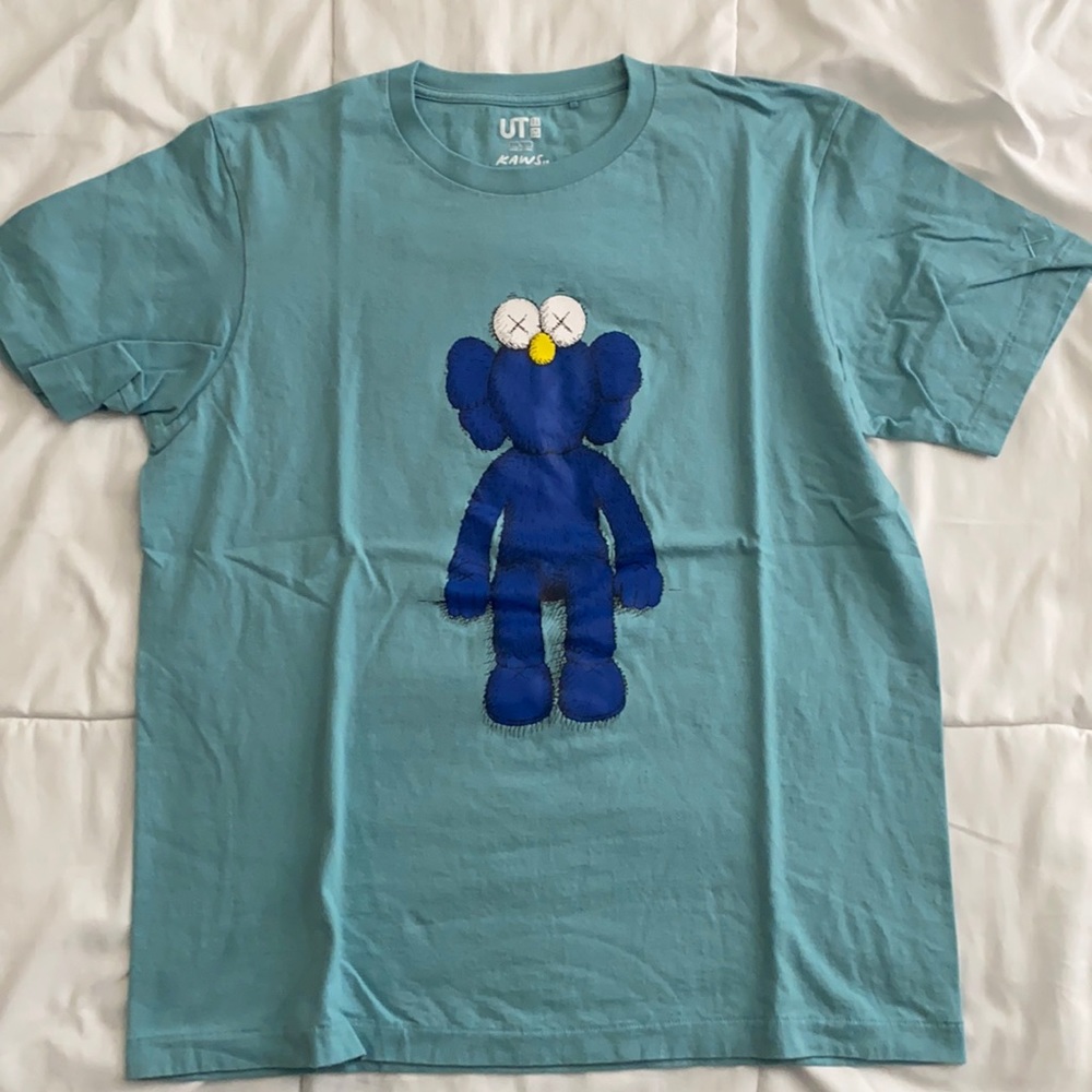 KAWS x Uniqlo T-shirt